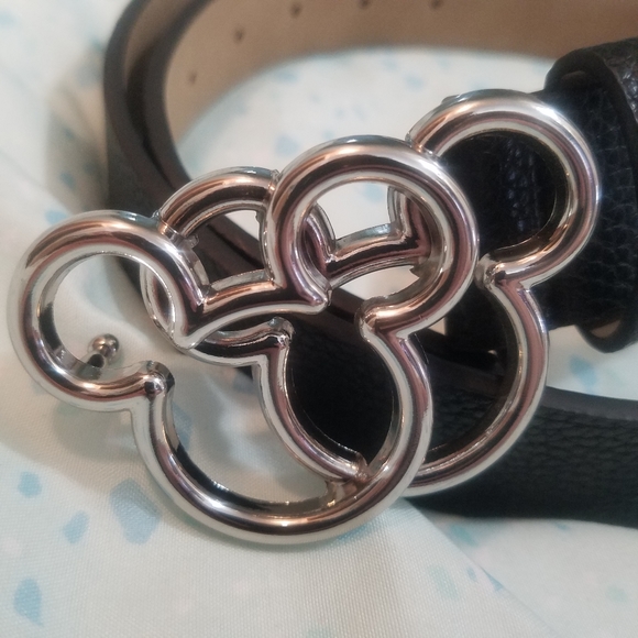 Disney's Mickey Mouse Outline Buckle Belt - Picture 3 of 7